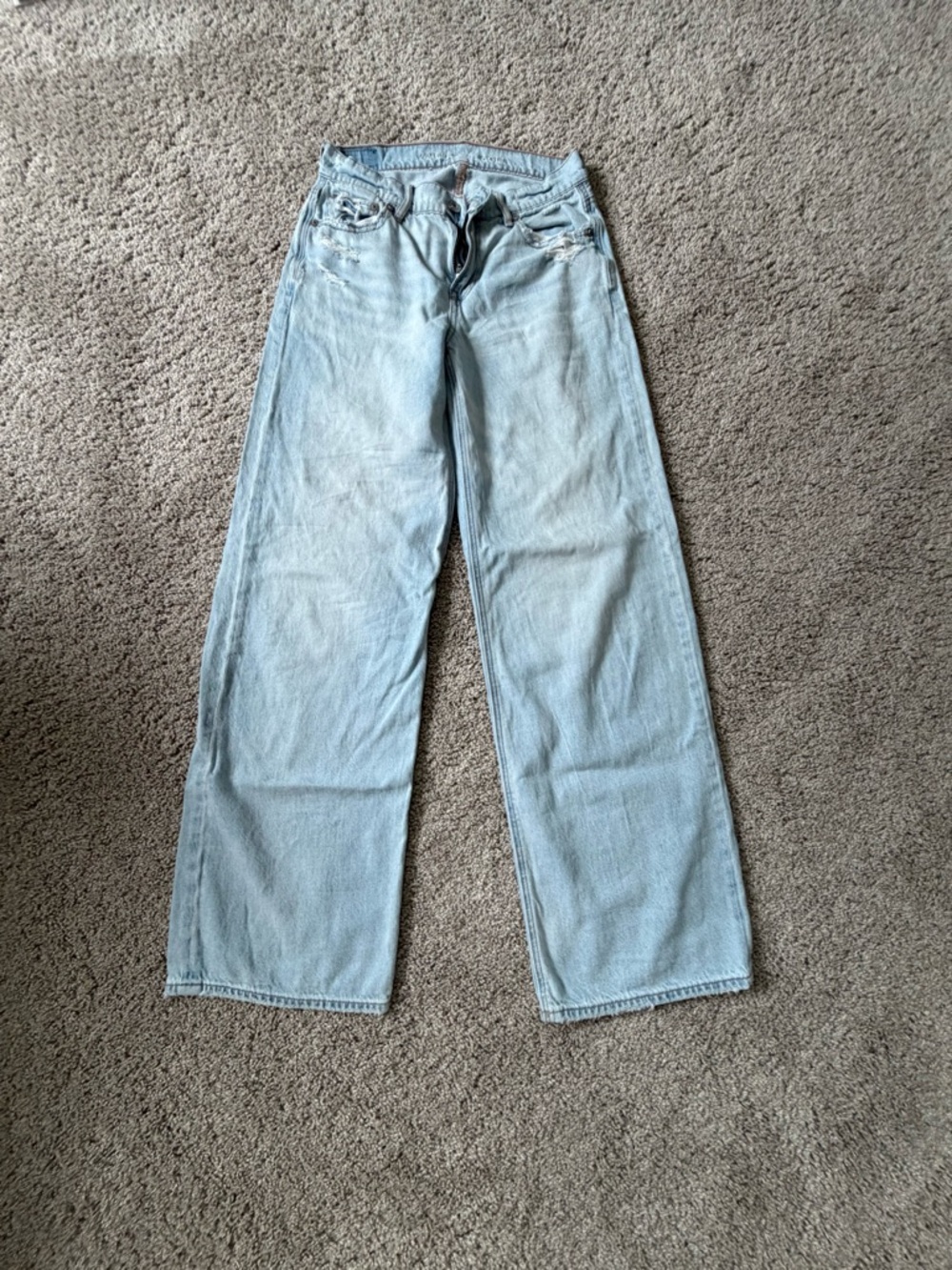 American Eagle Outfitters Light Blue Denim Jeans